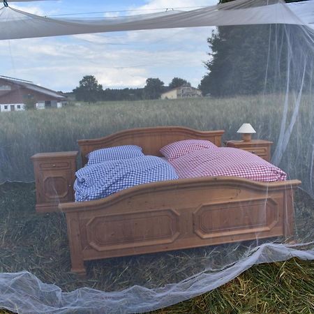 Open Air, Bett Im Kornfeld Otel Finning Dış mekan fotoğraf